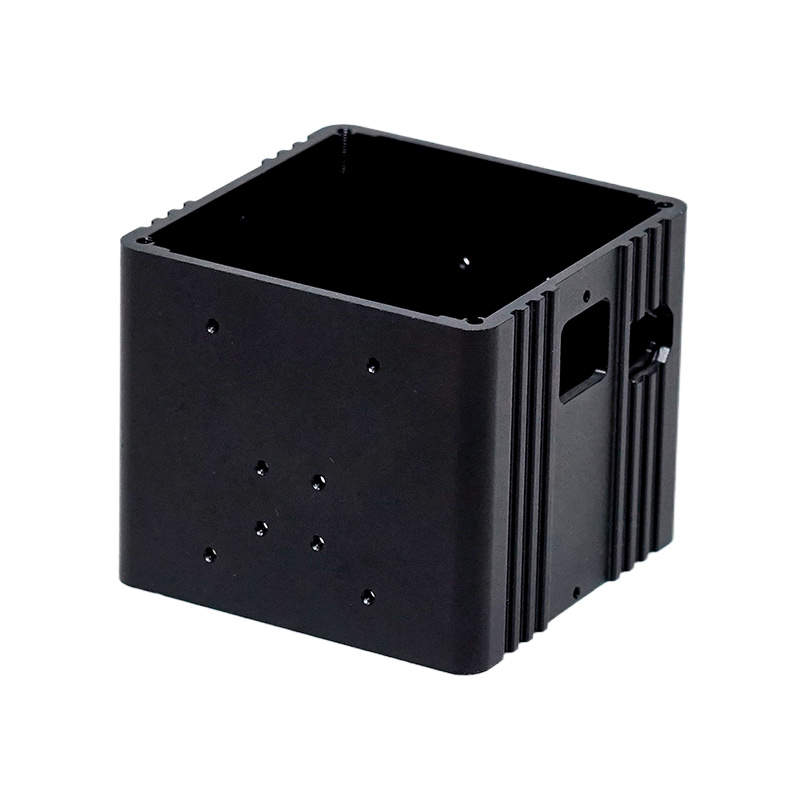 铝型材类产品：型材机壳、散热器